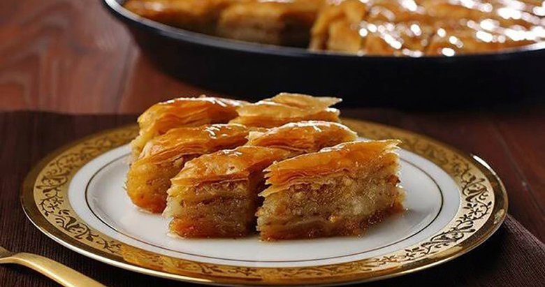 Tarihi baklava yapımı - geleneksel yöntemler ve araçlar